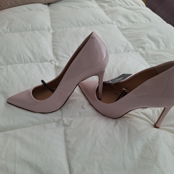 Express Women's Pink Heels - Picture 3 of 3